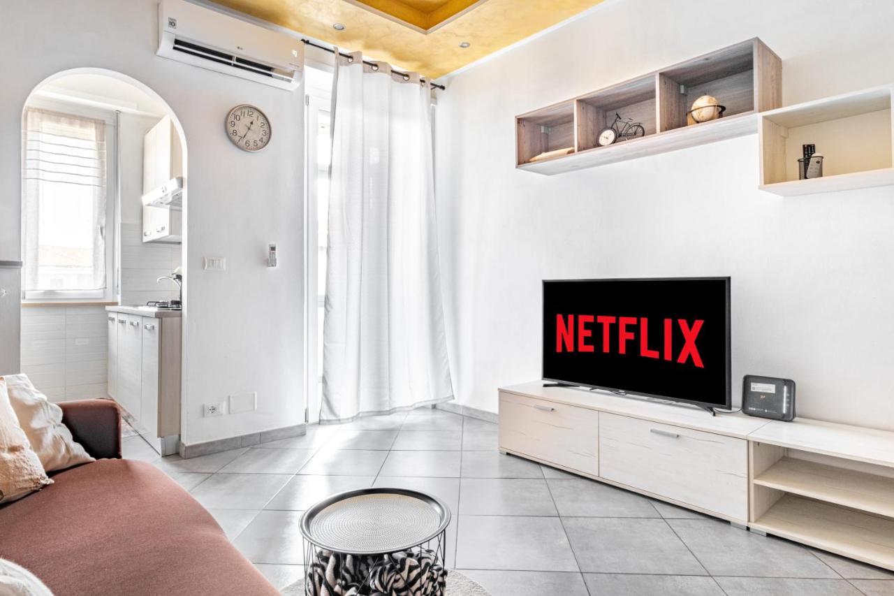Olimpia House - Jstadium & Netflix